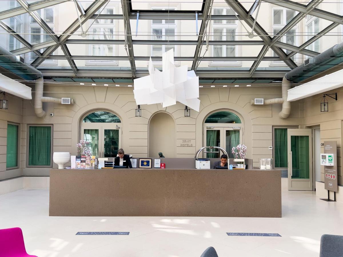 Hotel Zenit Budapest Palace Exteriör bild