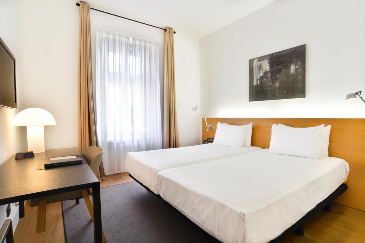 Hotel Zenit Budapest Palace Exteriör bild