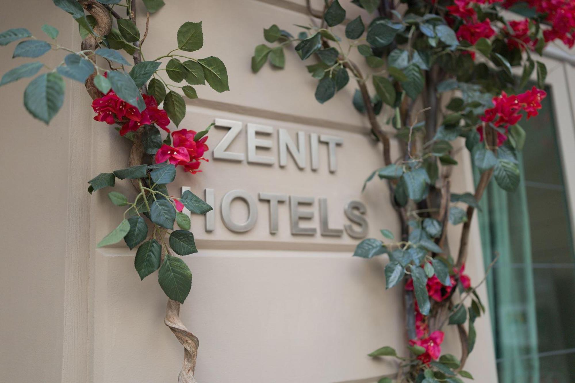 Hotel Zenit Budapest Palace Exteriör bild